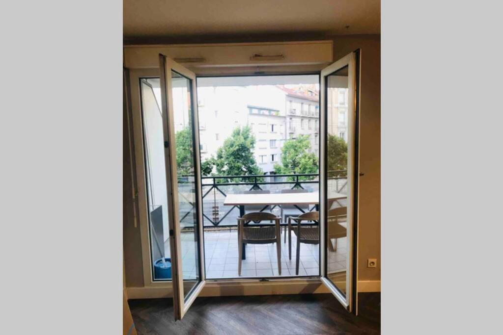 Nid Douillet - Bel Appartement Avec Garage Grenoble Exterior photo